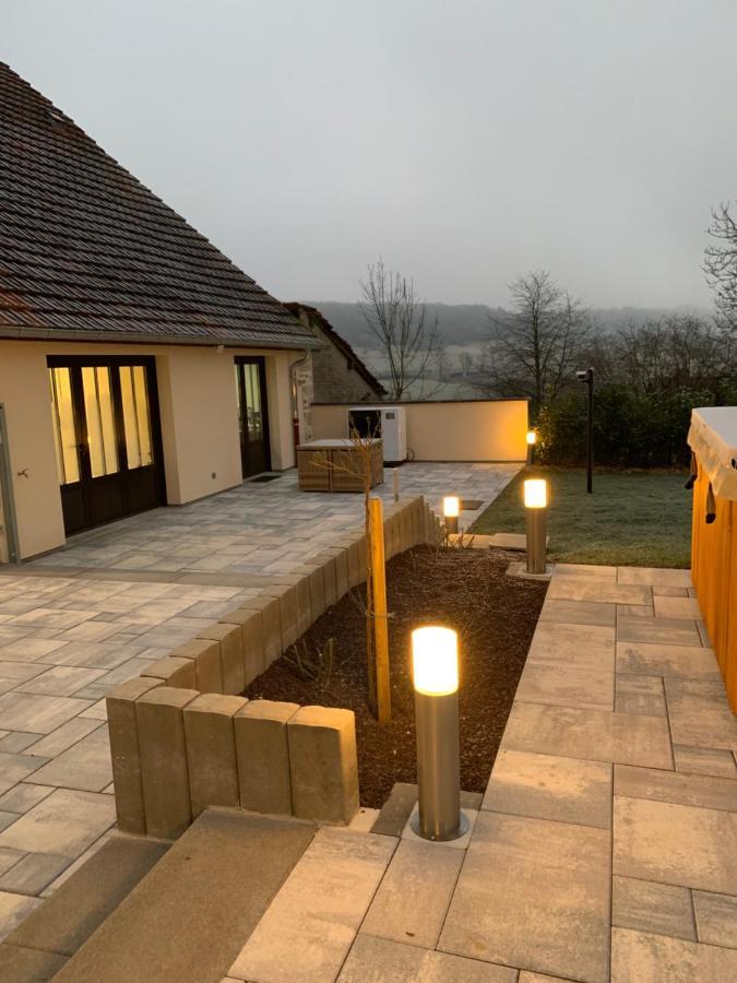 Chez La Rose Luxueuse Cottage Avec Jacuzzi Rouvres-la-Chétive Exteriör bild